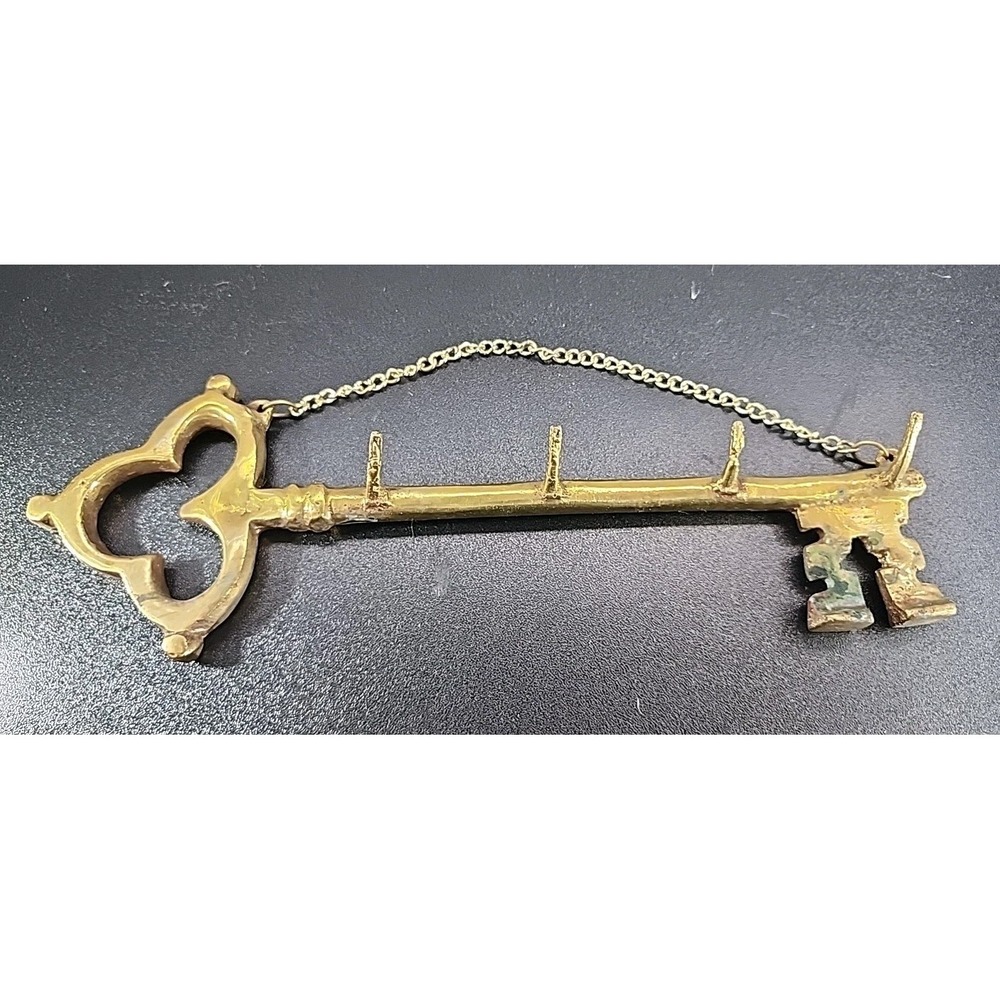 Vintage Brass Skeleton Key Wall Hanging 5 Key‎ Holder Hook Rack Heavy Patina